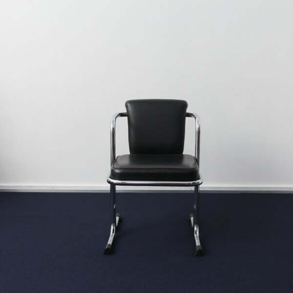 Chrome frame chair - 画像 (2)