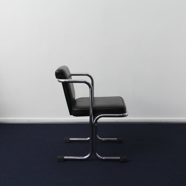Chrome frame chair - 画像 (5)