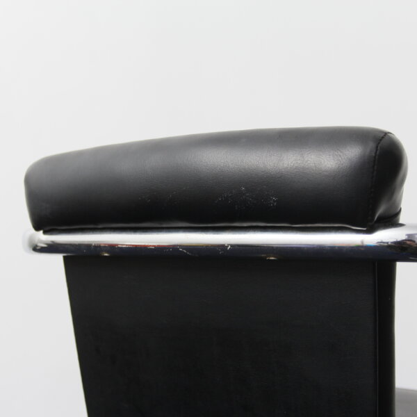 Chrome frame chair - 画像 (11)