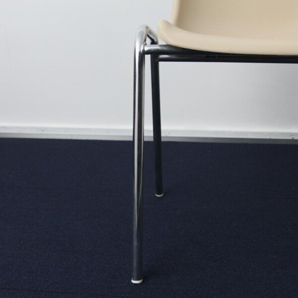 "MOD ELENA" Plastic stacking chair - 画像 (9)