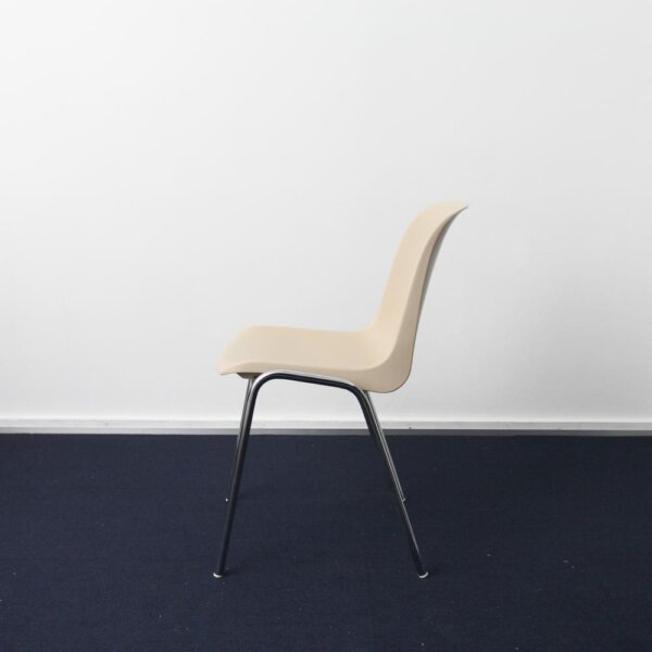 "MOD ELENA" Plastic stacking chair - 画像 (4)