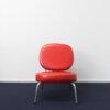 red vinyl lounge chair - 画像 (2)