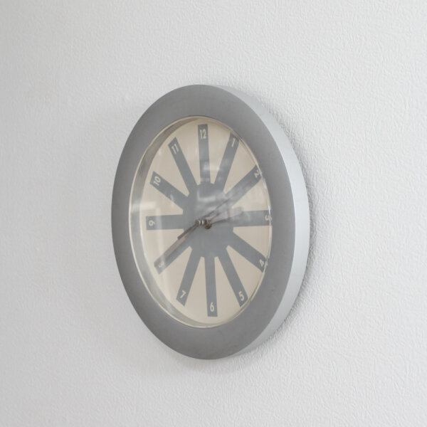 Radial dial wall clock - 画像 (2)