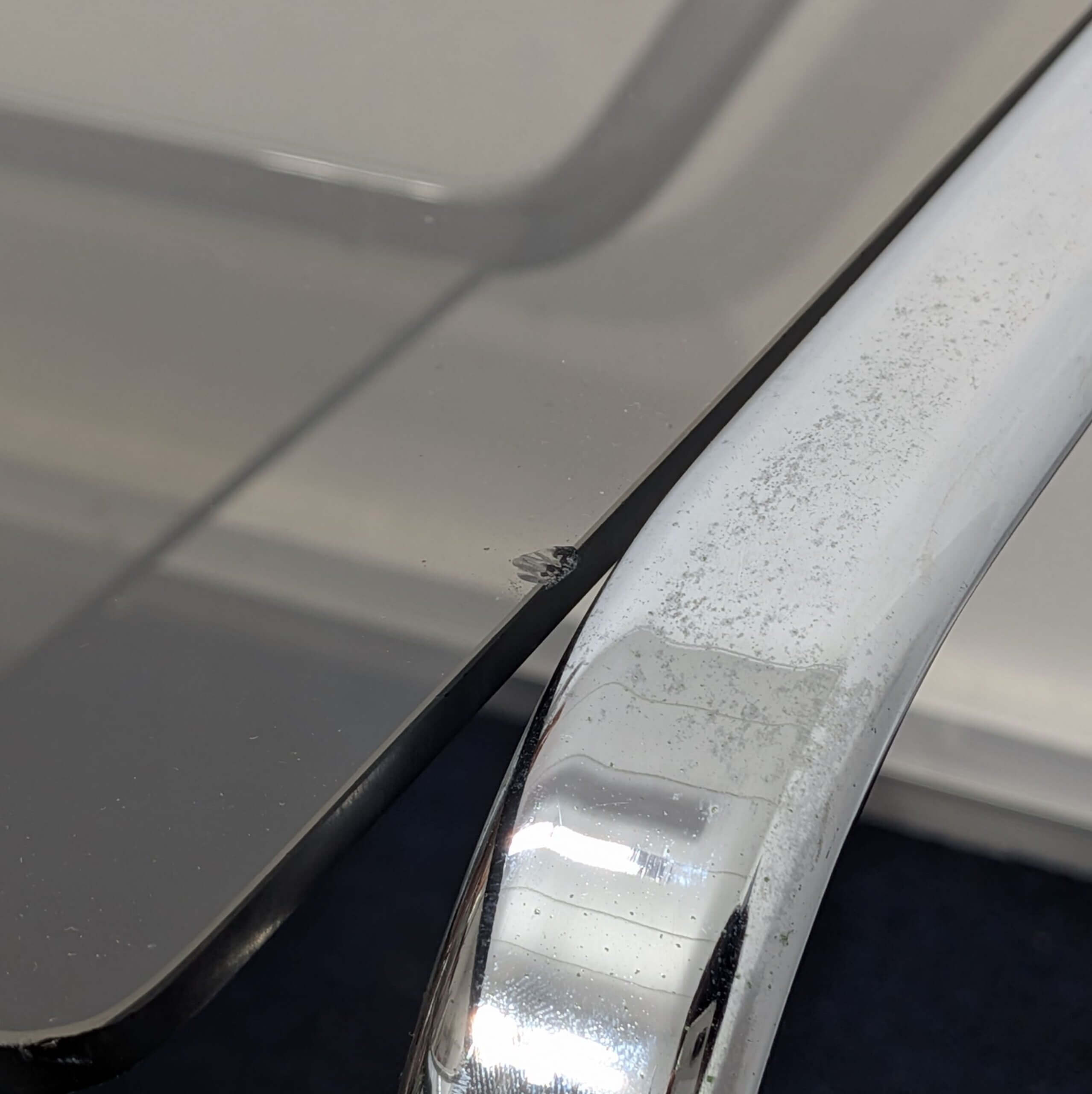 Smoke glass top center table - 画像 (11)