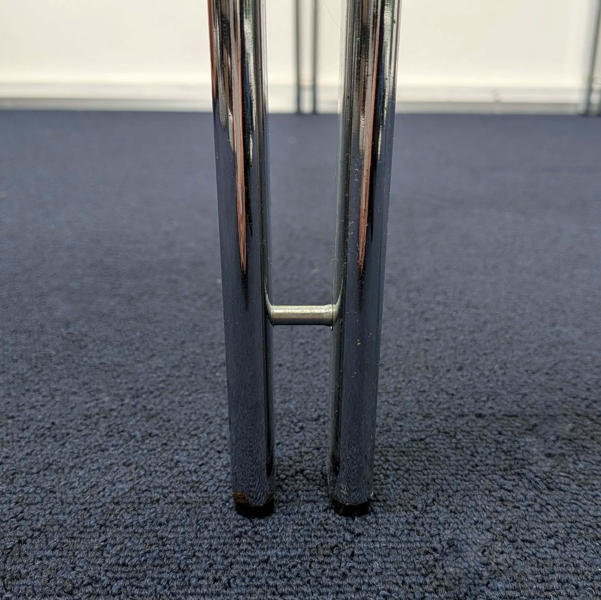 Smoke glass top center table - 画像 (8)