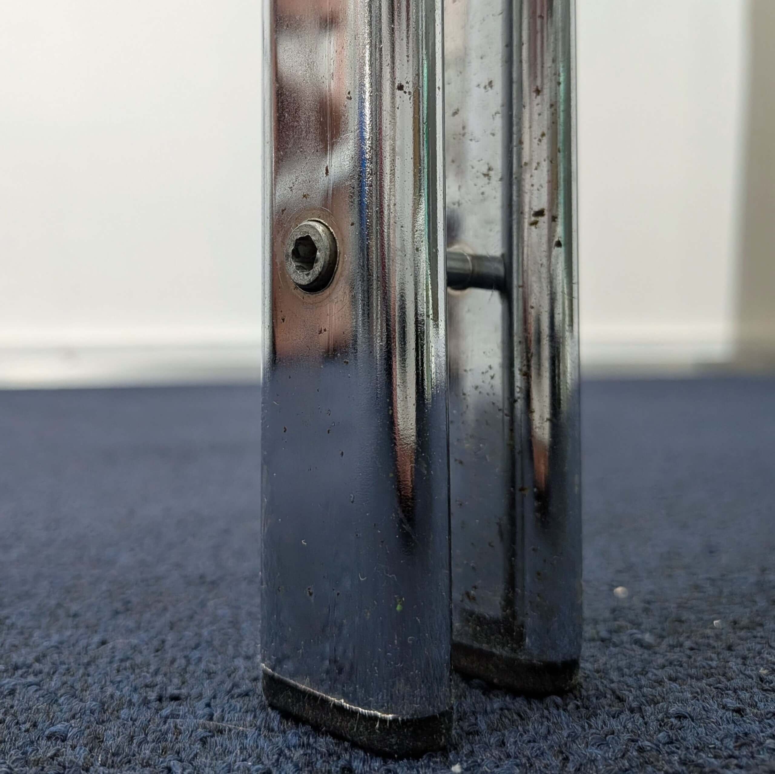 Smoke glass top center table - 画像 (9)