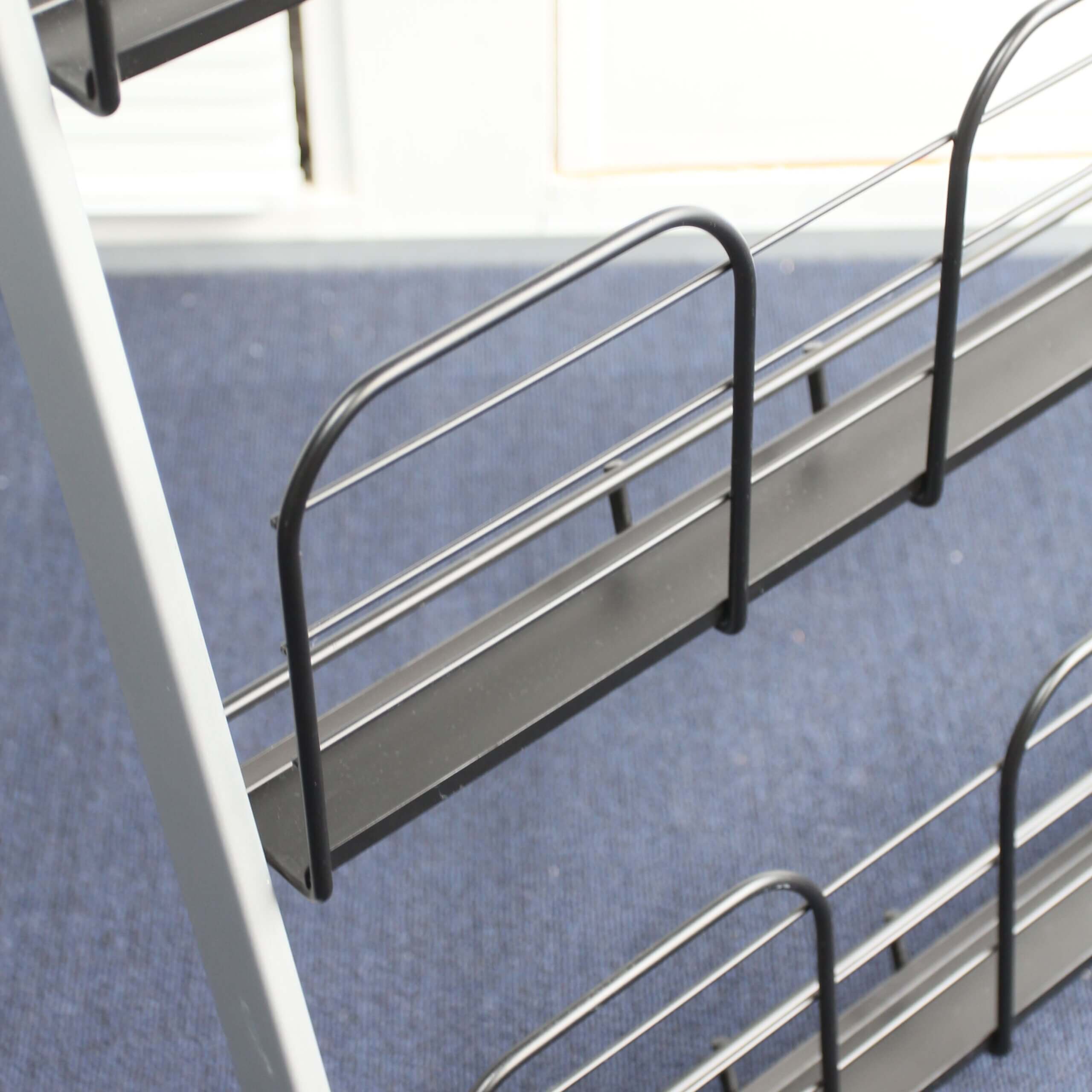 Metal wire magazine rack - 画像 (6)