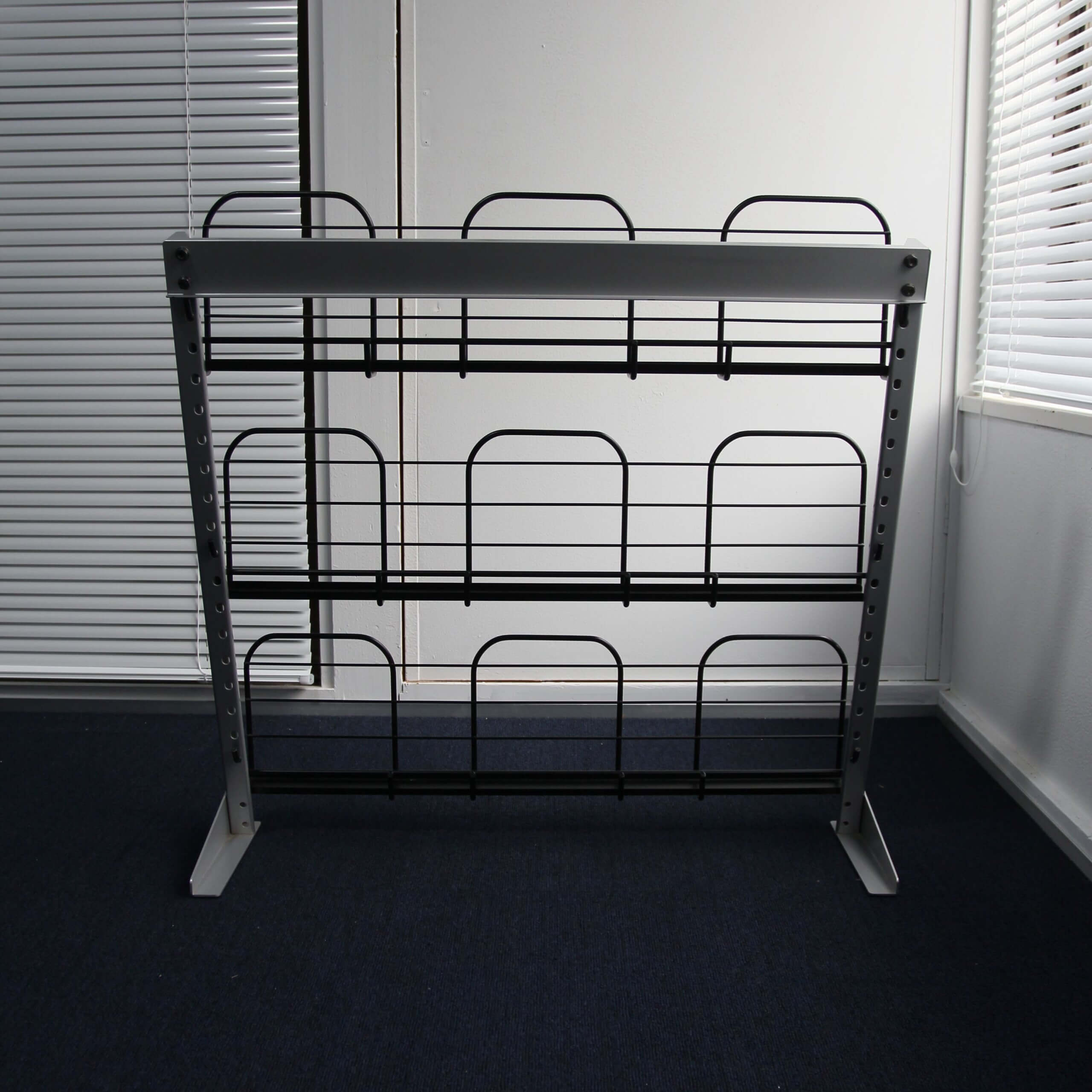 Metal wire magazine rack - 画像 (4)