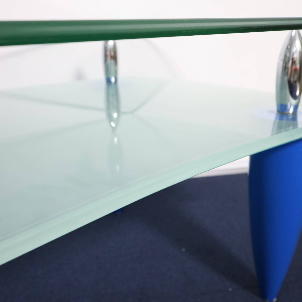 Curve Glass Center Table - 画像 (8)