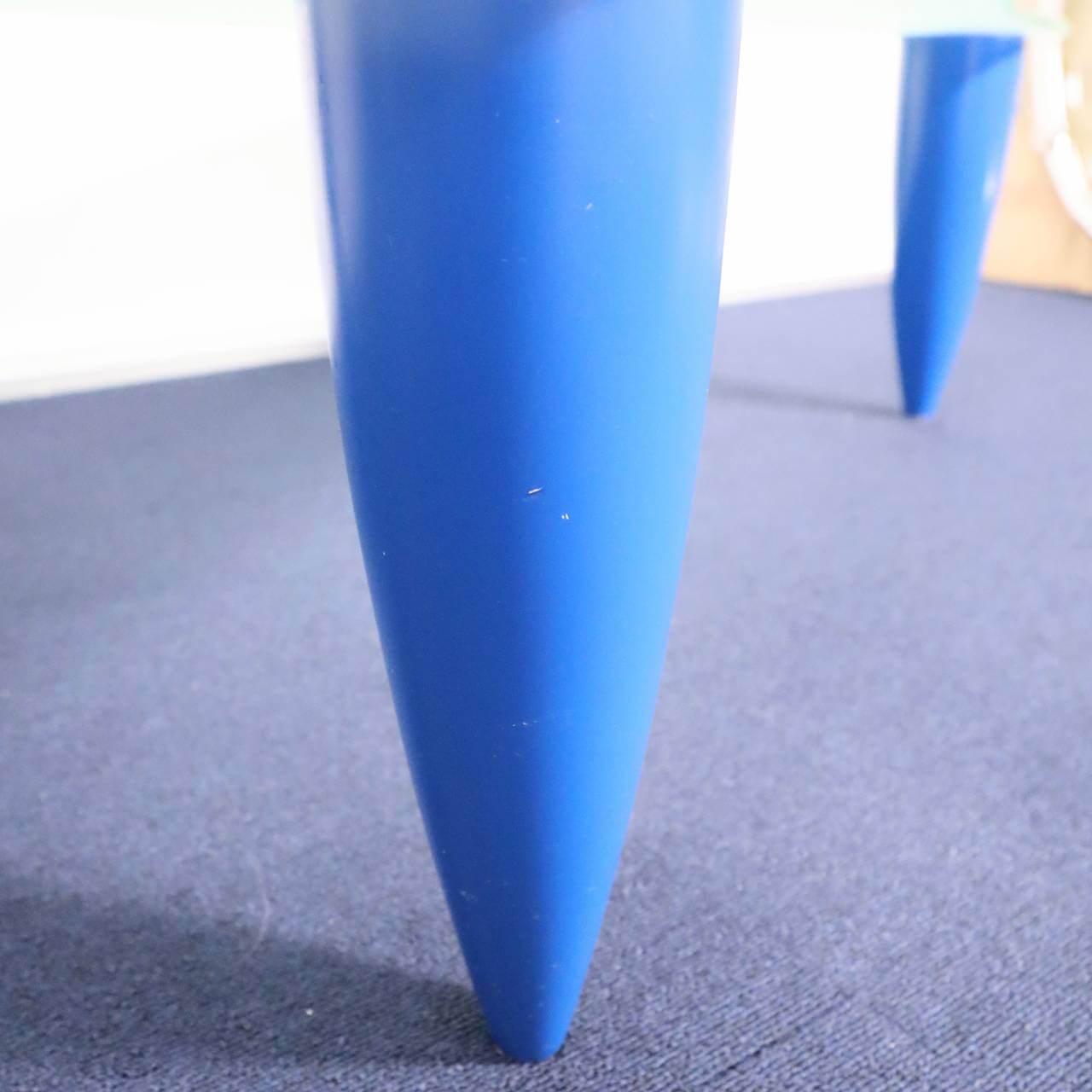 Curve Glass Center Table - 画像 (7)
