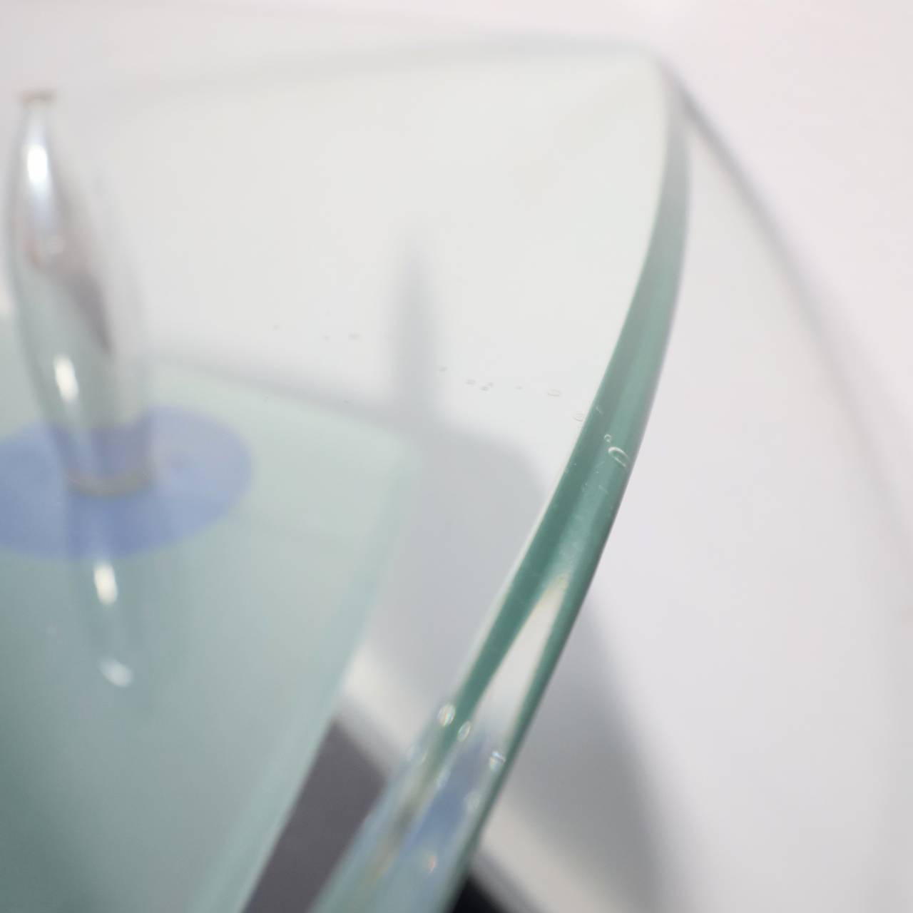 Curve Glass Center Table - 画像 (11)