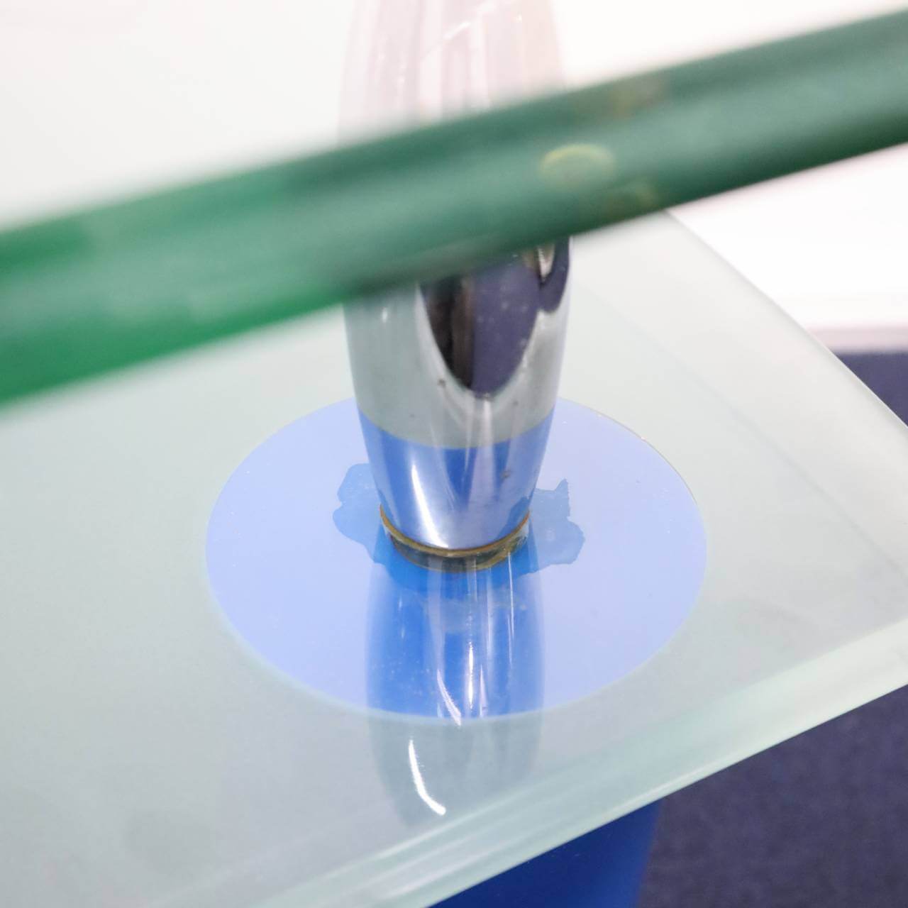 Curve Glass Center Table - 画像 (12)