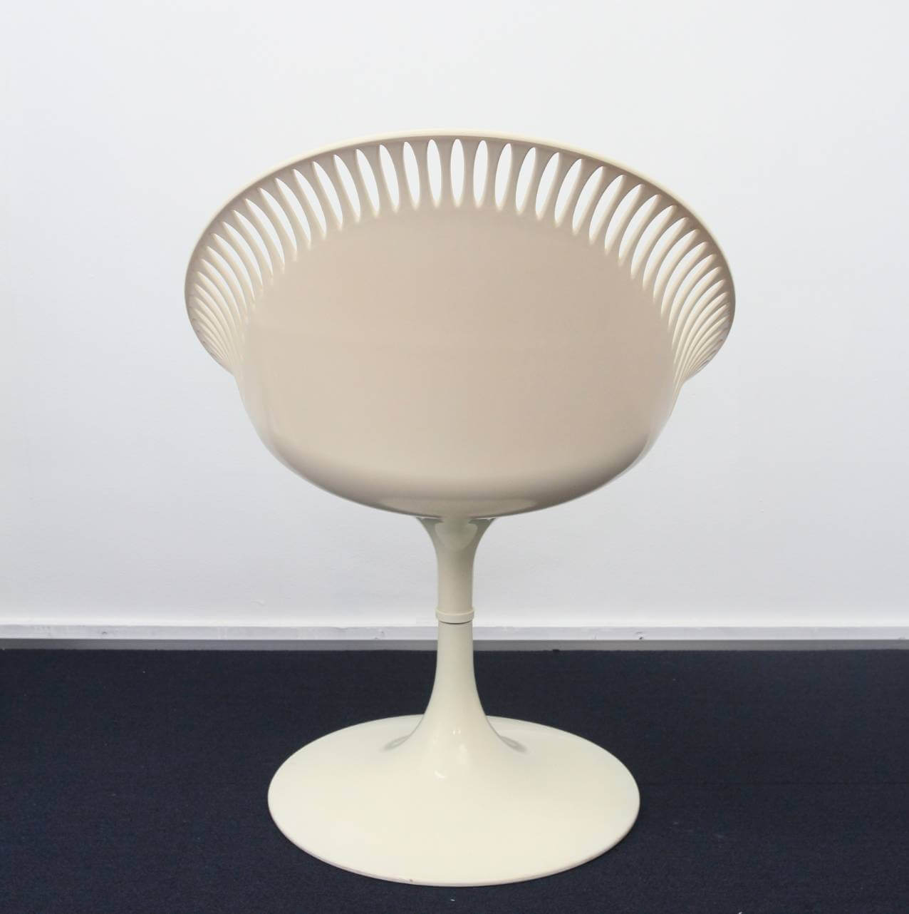 Reproduct Swivel Chair - 画像 (4)