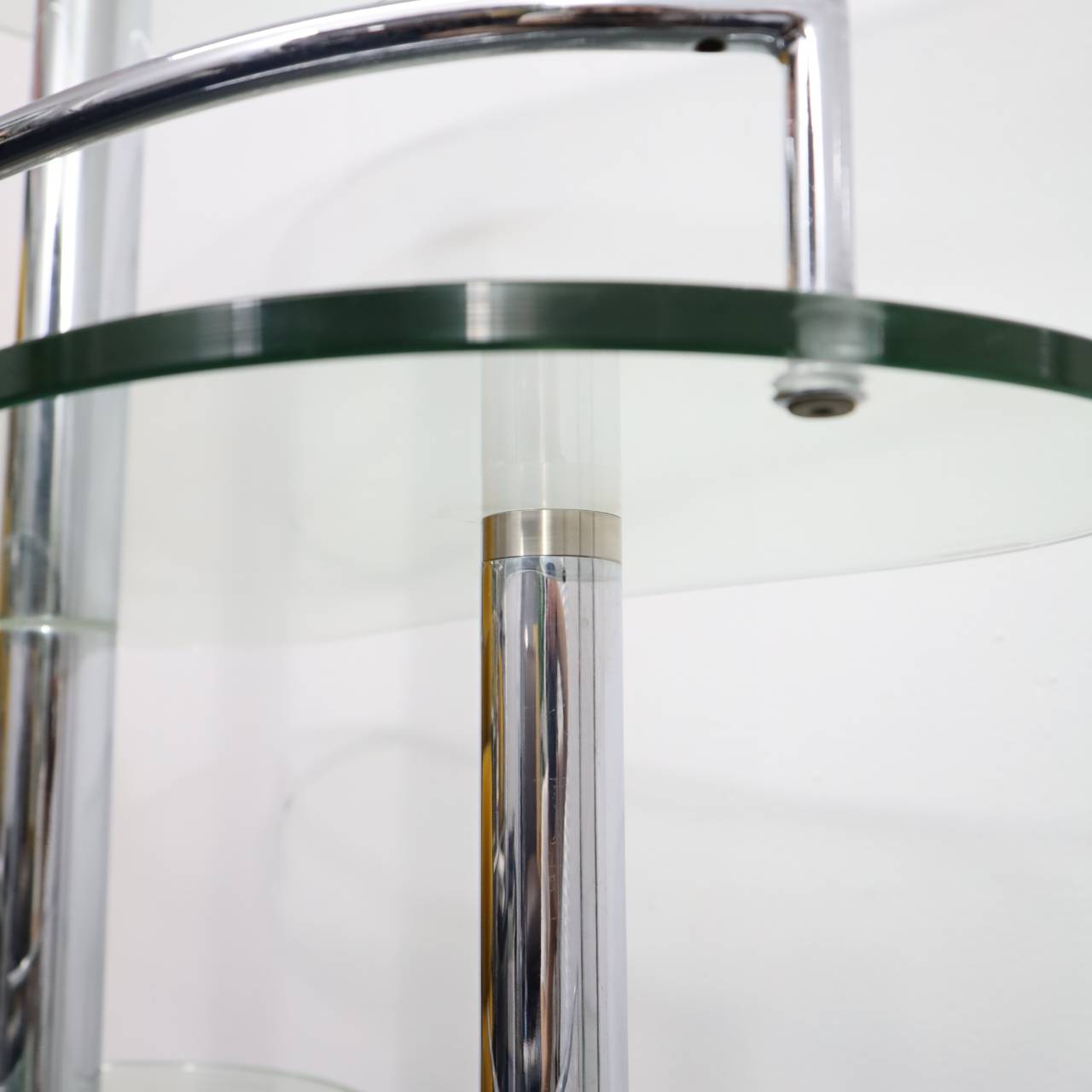 Curve Glass Counter Shelf - 画像 (10)