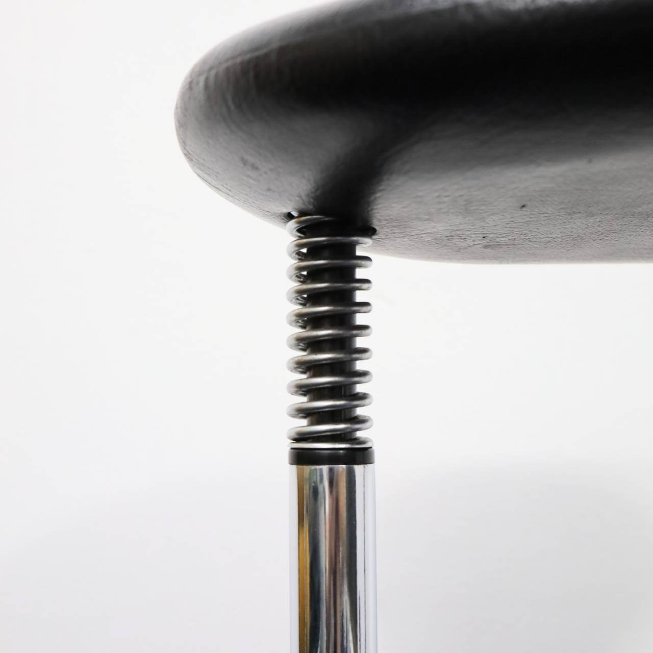 Spring Suspension High Stool - 画像 (8)