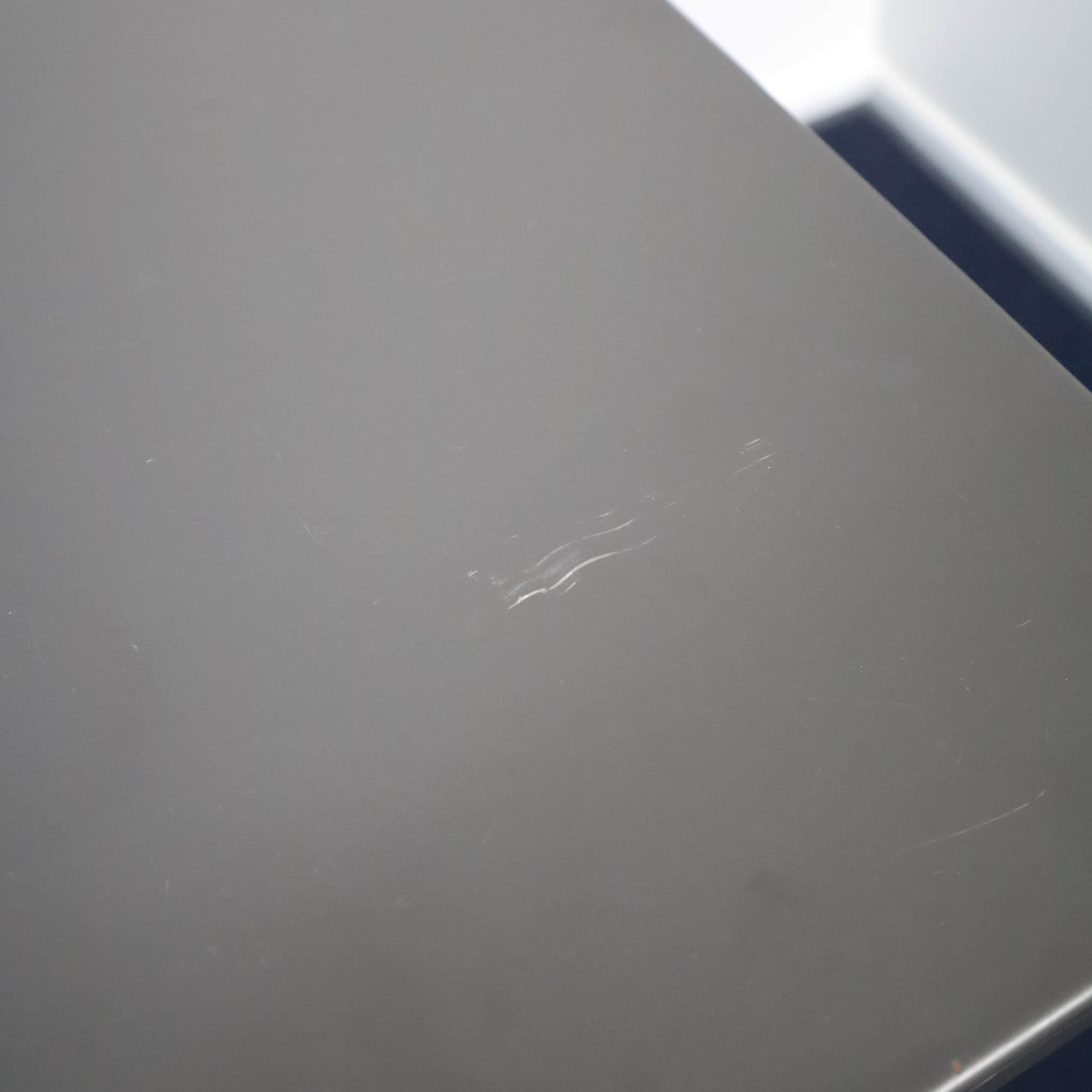 Tapered Steel Square Table - 画像 (7)