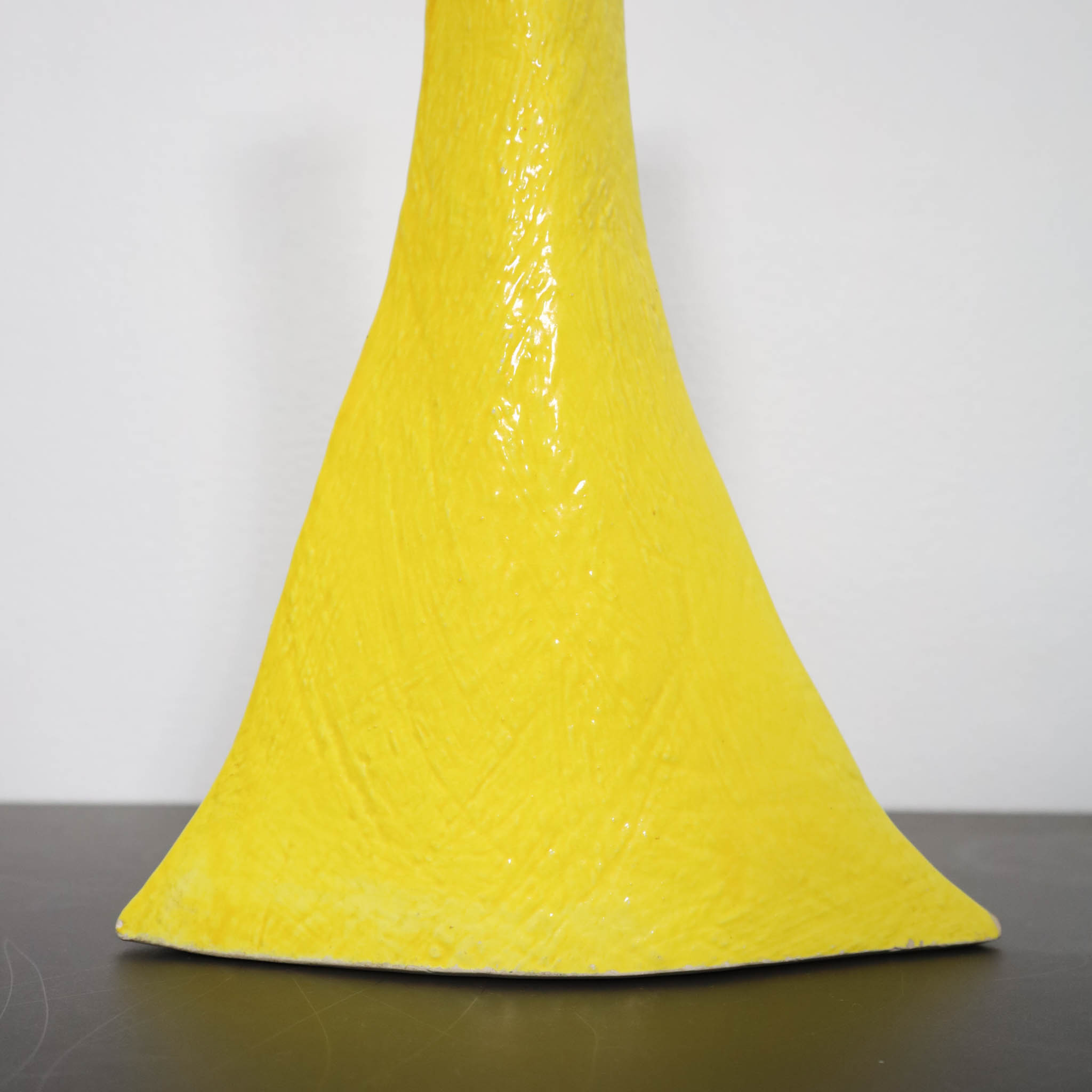 Japanese Modern Vase "Lemon" - 画像 (6)