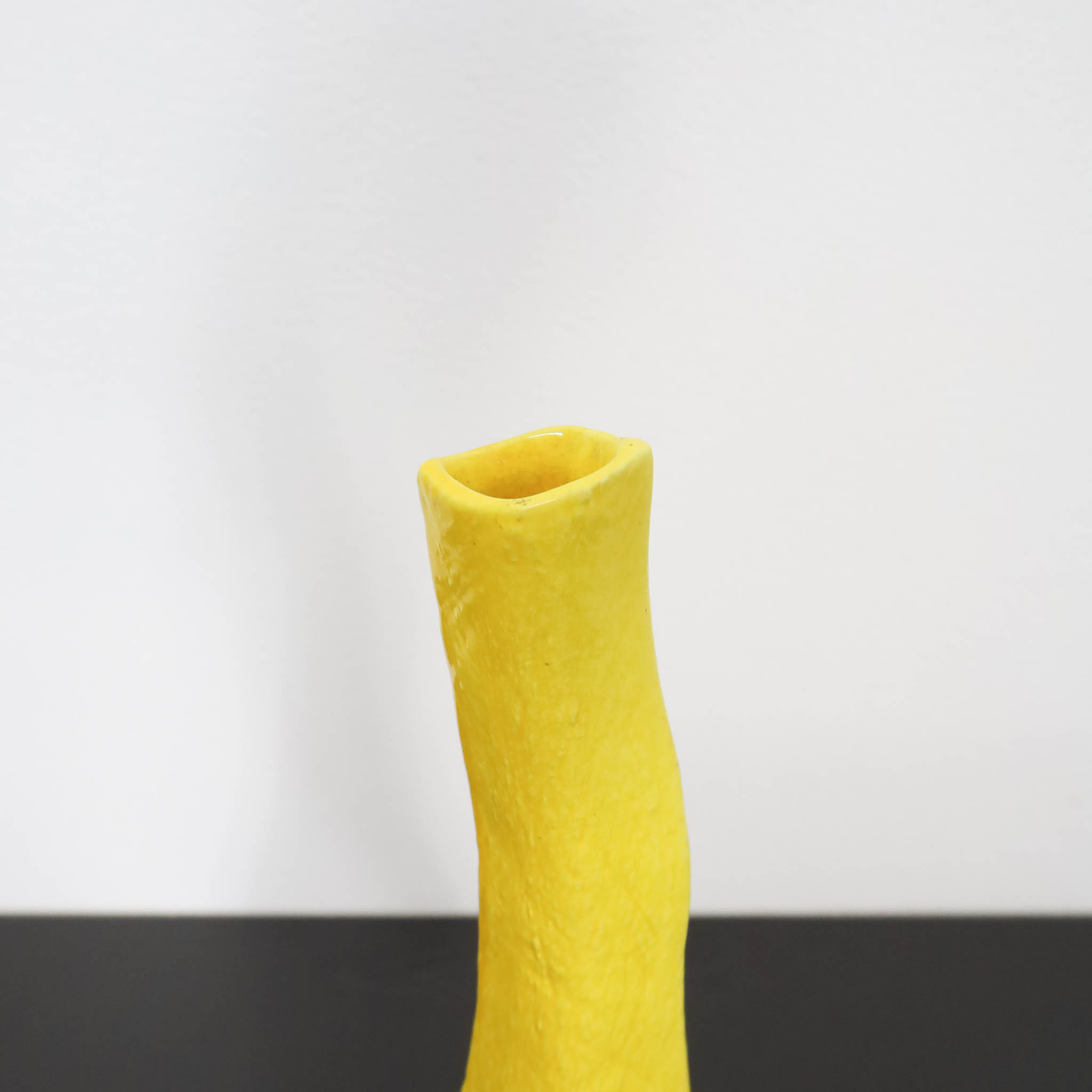 Japanese Modern Vase "Lemon" - 画像 (9)