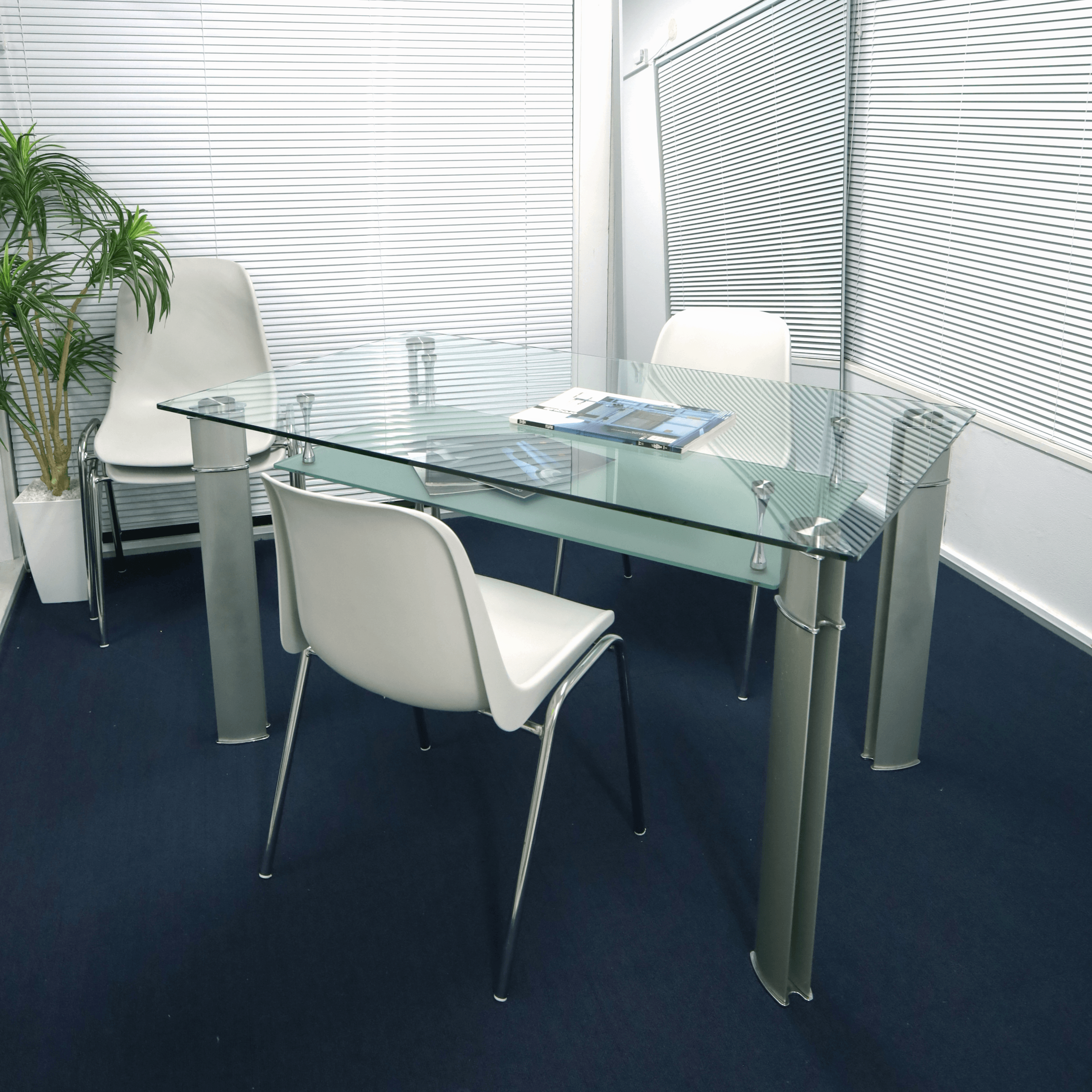 Layer Glass Dining Table - 画像 (2)
