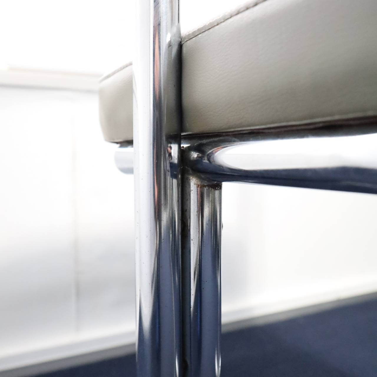 Open Back Tubular Arm Chair - 画像 (8)
